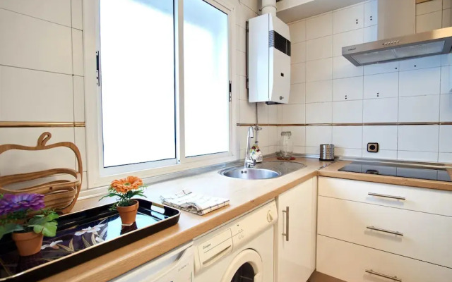 Nervion Paradise by Valcambre