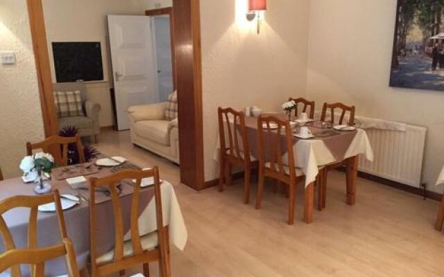 Southfork Villa Guesthouse (Adults Only)