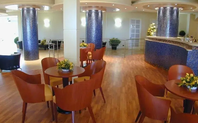 Estella Club & Beauty