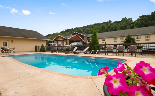 SureStay Plus Hotel by Best Western Berkeley Springs