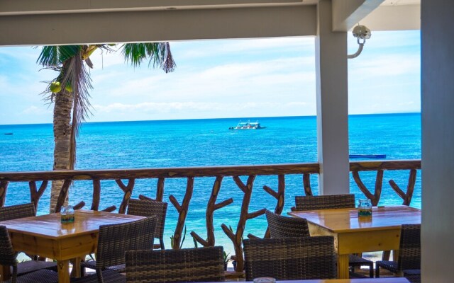 Little Mermaid Dive Resort by Cocotel