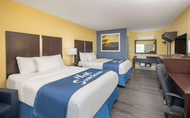 Days Inn by Wyndham Muscle Shoals Florence