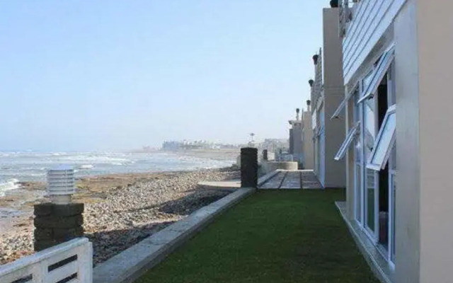Platz am Meer no. 2