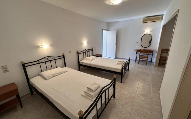 Sfinias Apartments
