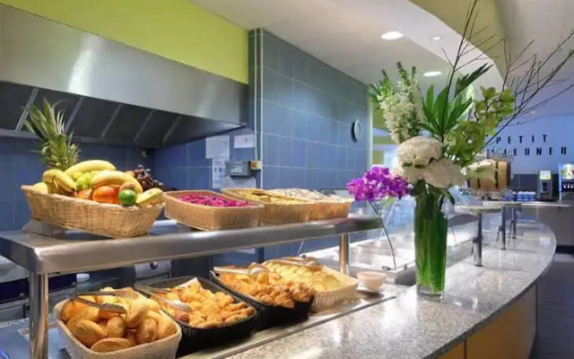 Hotel CIS Paris Maurice Ravel