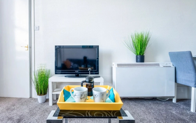 Charlotte's Apartment C
