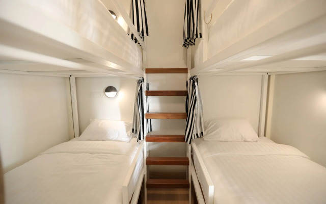 Hostel Lullaby - Adults Only