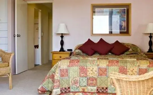 Pacific Towers Holiday Apartments