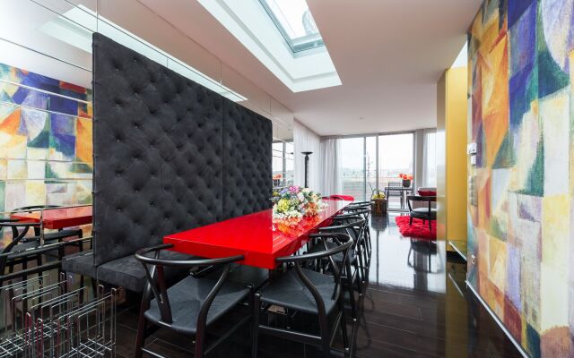 Aquarius Residence by TKC