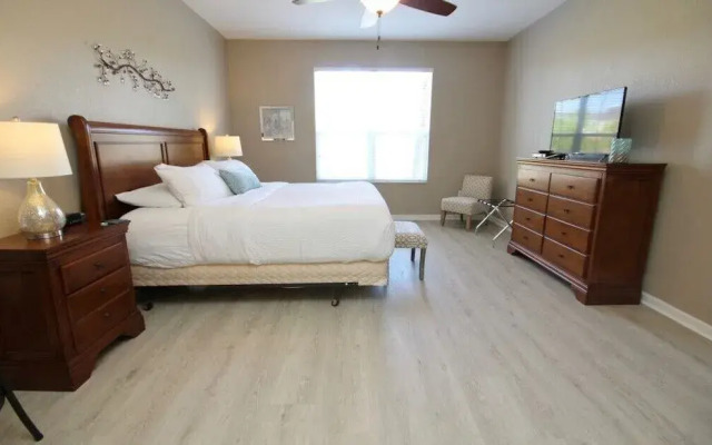 Vista Cay Getaway 3 Bedroom Condo by Redawning