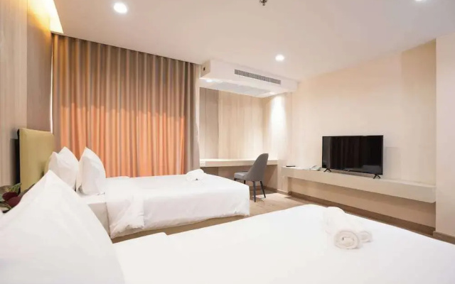 Oriole Residence