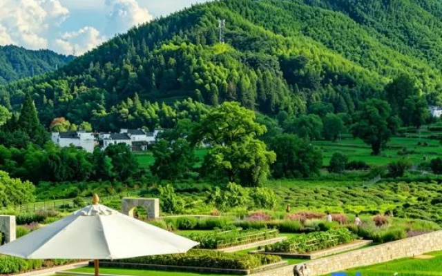 The Sixth Season Vacation Manor – Outside – Huangshan
