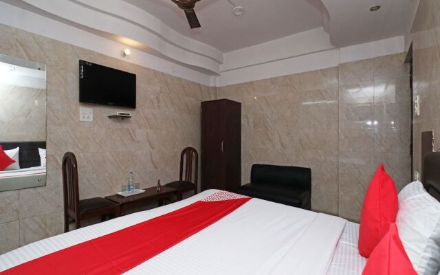 OYO 19004 Hotel Gagan