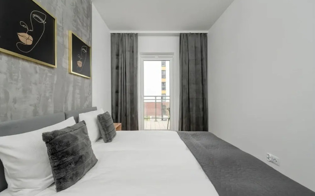 Stylish Apartment in Wroclaw by Renters