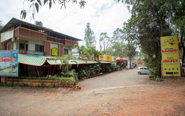 OYO 12260 Traveler's inn