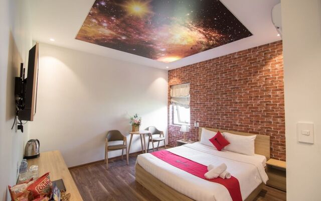 Tropical Forest Hostel & Apartments