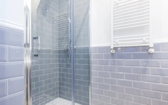 MIT House The Barn69