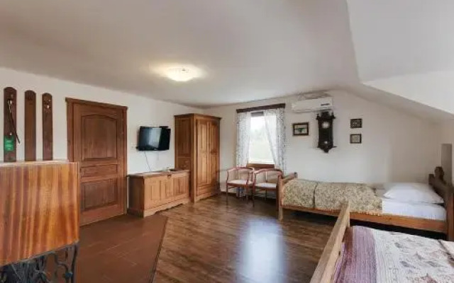 Surikov Guest House