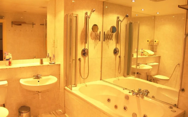 Royal Mile Mansions Apartment 27
