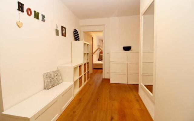 MODERN spacious, 2 BEDROOM, FREE PARKING