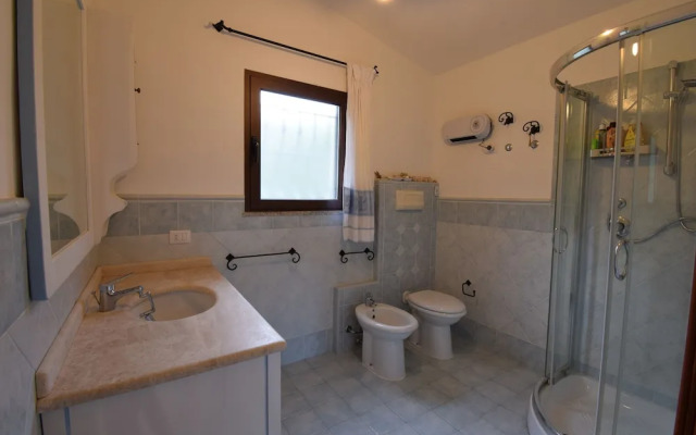 Casa Irene With Balcony In Budoni