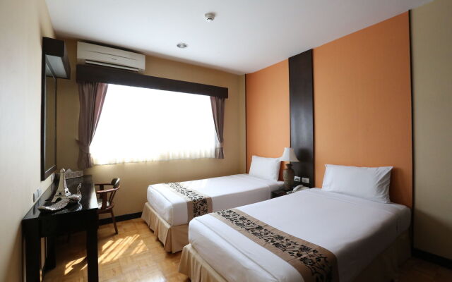 J - Town Serviced Apartments