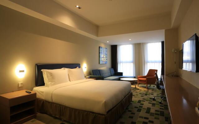 Holiday Inn Express Zhangjiakou Park View