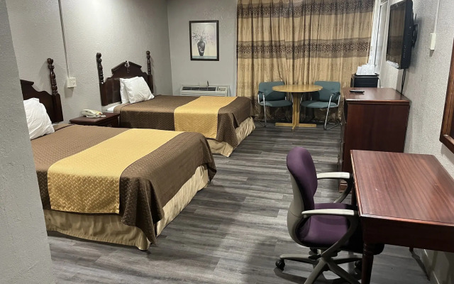 Mid Towne Inn and Suites