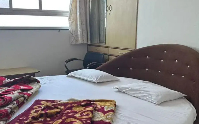 Sarang Lodging & Boarding