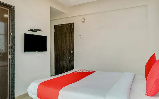OYO 24792 Hotel Heramb