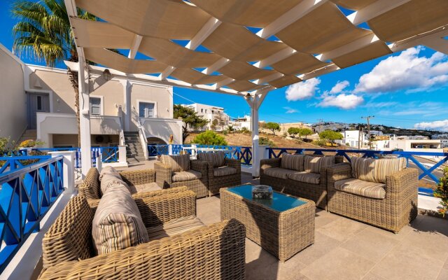 Hotel Thira