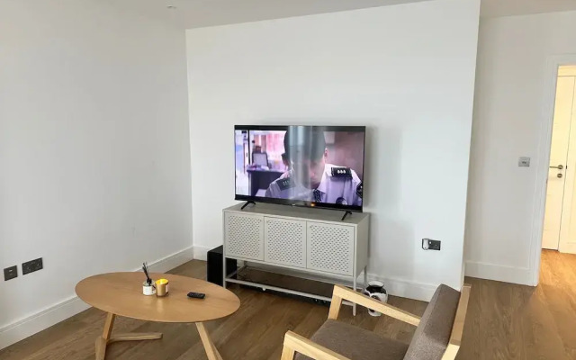 Birmingham - Cozy 2 Bed Apartment - Sleeps 4