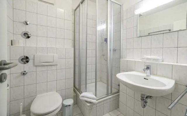 Hotel Rostock West im Kritzmow Park