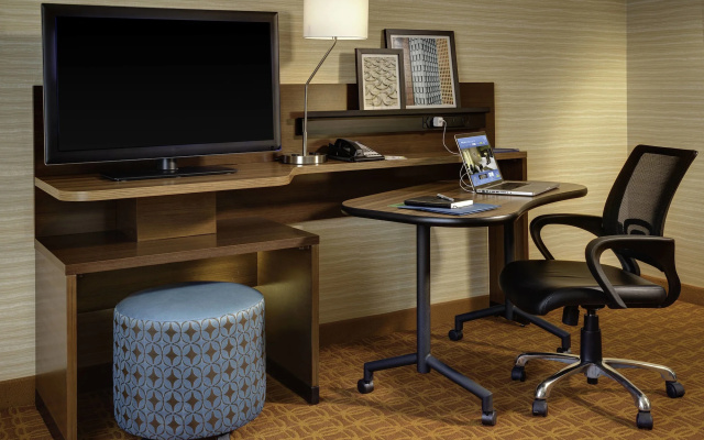Fairfield Inn & Suites by Marriott Detroit Chesterfield