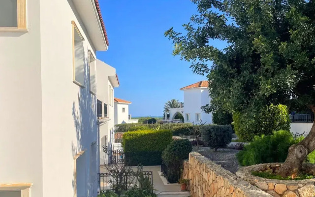 Family-friendly Apartment Just Steps Away From the Sea