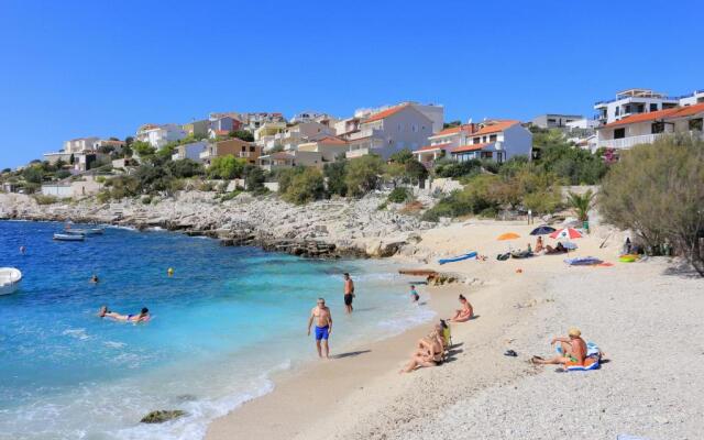 Family friendly seaside apartments Sevid, Trogir - 19105