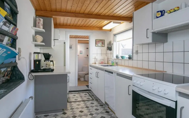 6 Person Holiday Home in Marstal