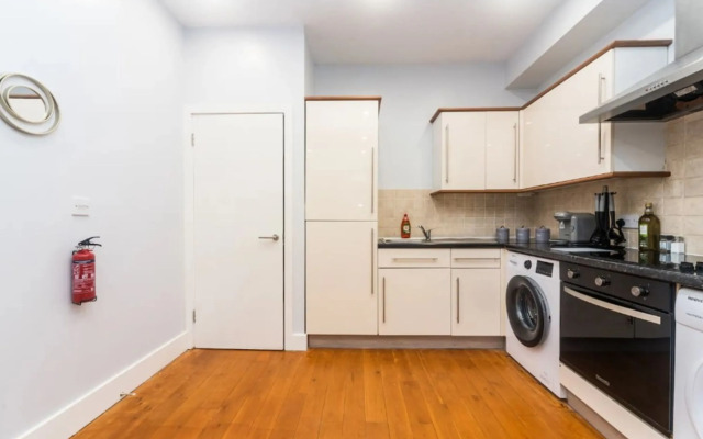 Clapham Sanctuary Apartment