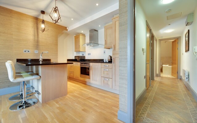 Week2Week 2Bed & 2Bath Jesmond Apartment