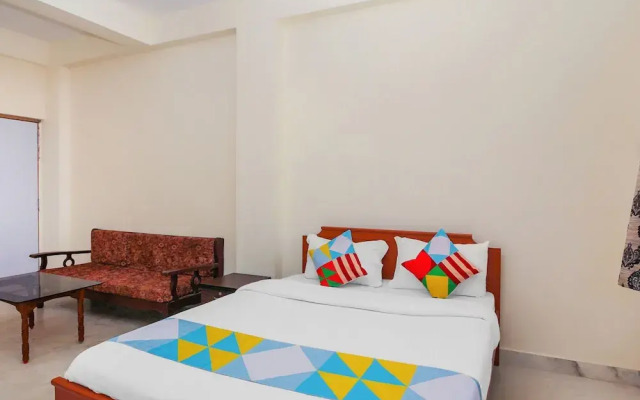 Pednekar's Guest House By OYO Rooms