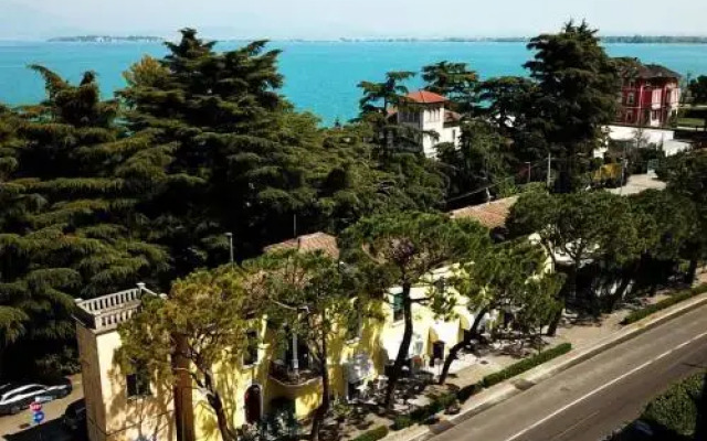 South Garda Suites