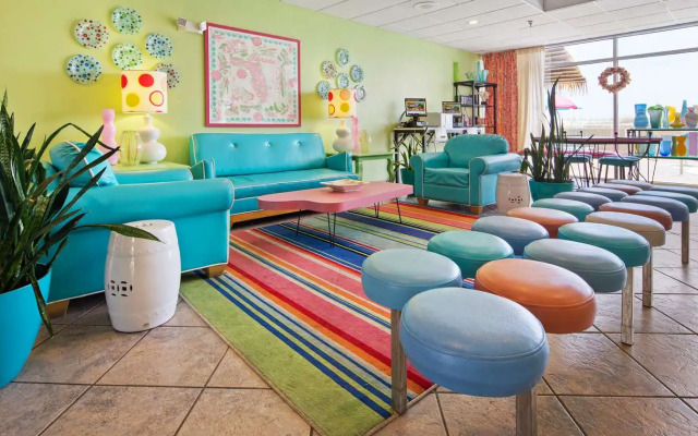 Beal House Fort Walton Beach, Tapestry Collection by Hilton