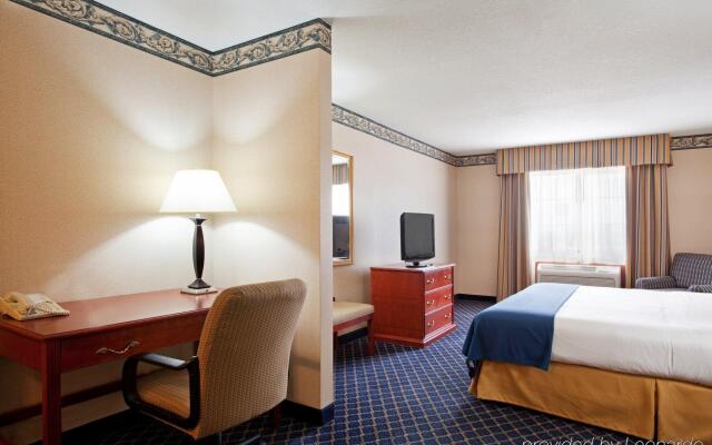 Holiday Inn Express Hotel & Suites Danville, an IHG Hotel