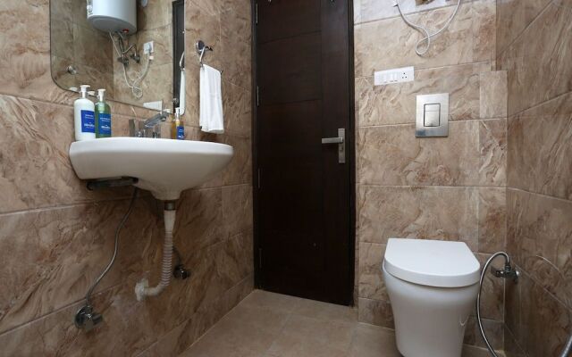 OYO Rooms Golf Course Road II
