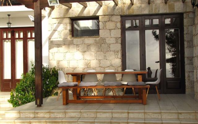 Webooking Knossos Villa