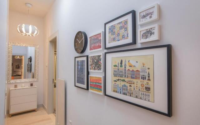 Lovelystay - 3 Bedroom Downtown Wonderwall