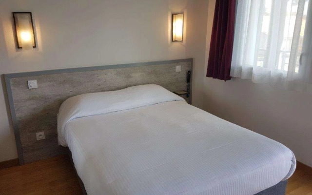 Chateau Les Bruyeres