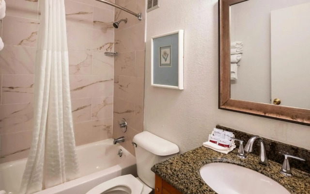 Magnuson Hotel Detroit Airport