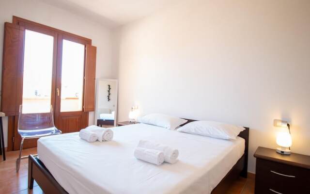Su Pasiu in Cabras With 1 Bedrooms and 1 Bathrooms