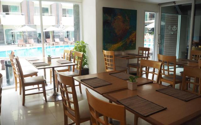 Baron Beach Hotel